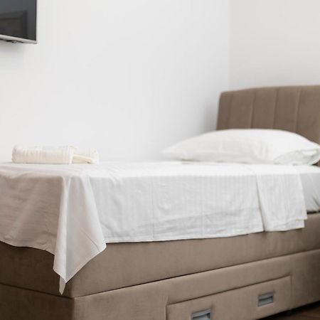 Split Varos Inn Eksteriør billede